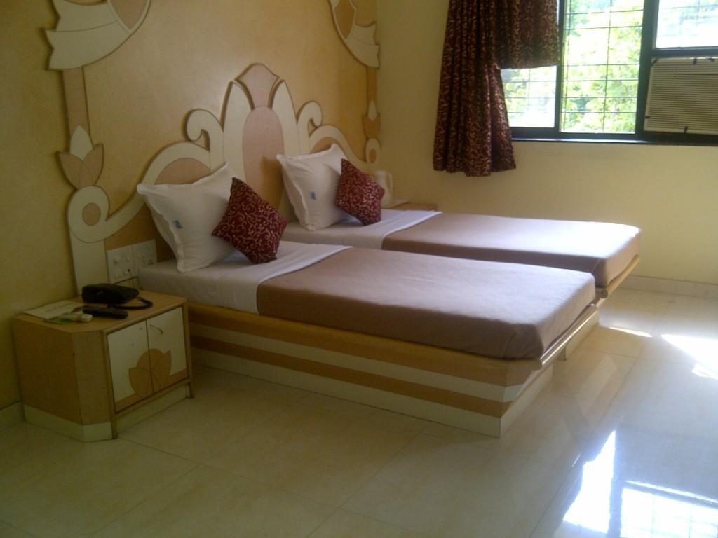 Om Sai Palace Hotell Pune Eksteriør bilde