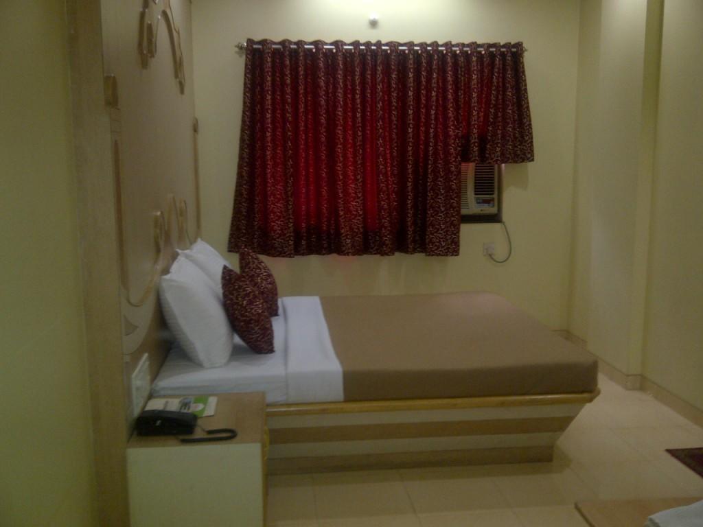 Om Sai Palace Hotell Pune Rom bilde